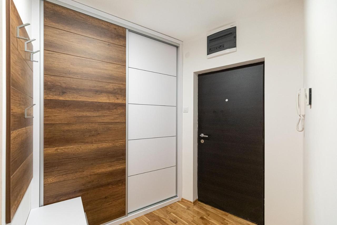 Live & Sleep Apartment Novi Sad Bagian luar foto