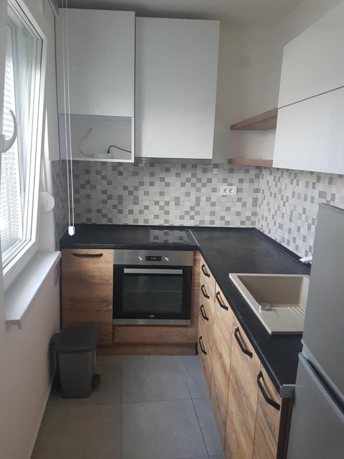 Live & Sleep Apartment Novi Sad Bagian luar foto