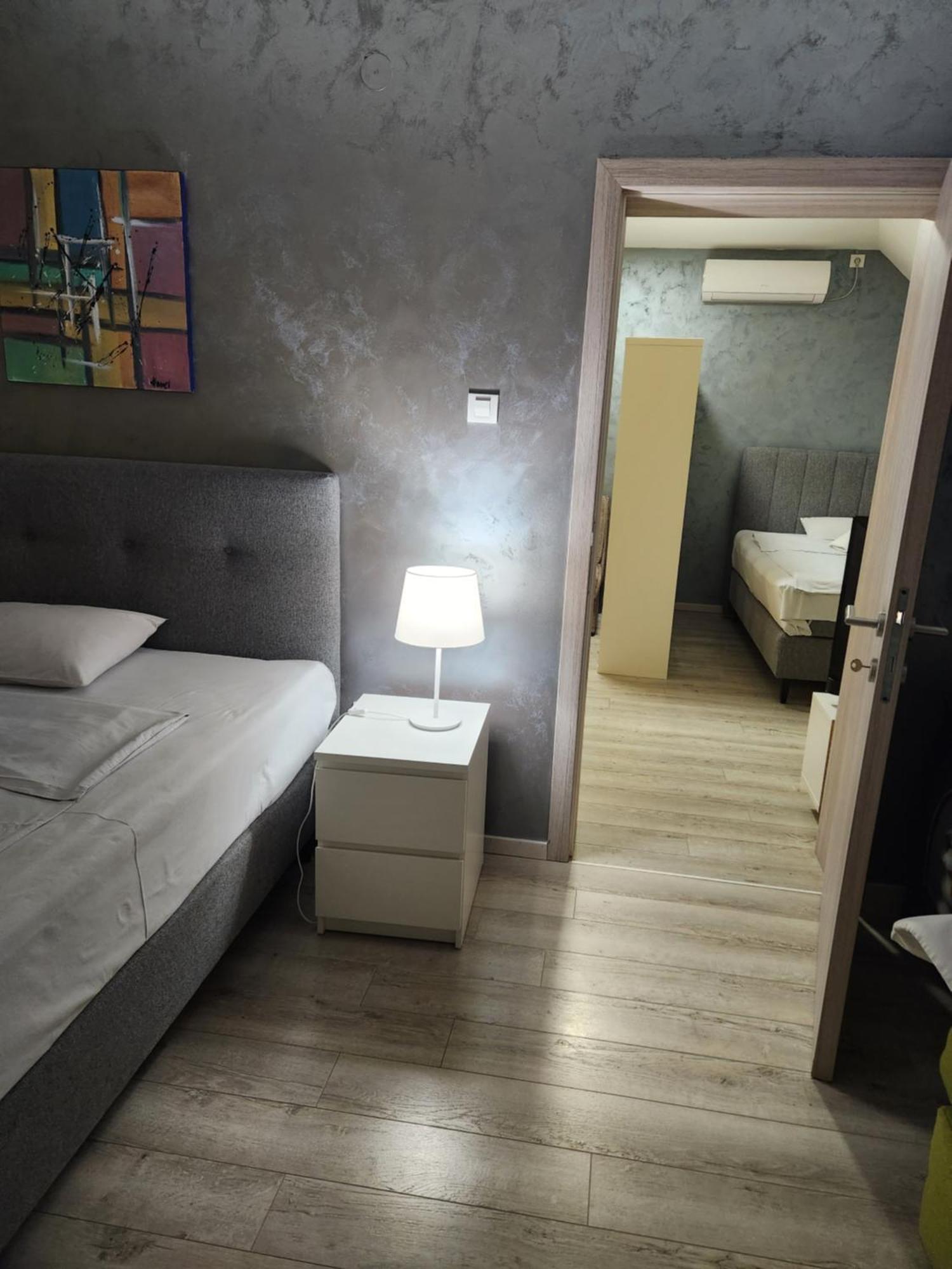 Live & Sleep Apartment Novi Sad Bagian luar foto