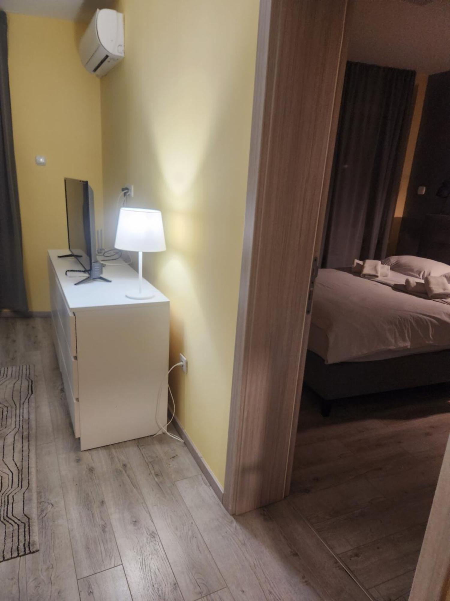 Live & Sleep Apartment Novi Sad Bagian luar foto