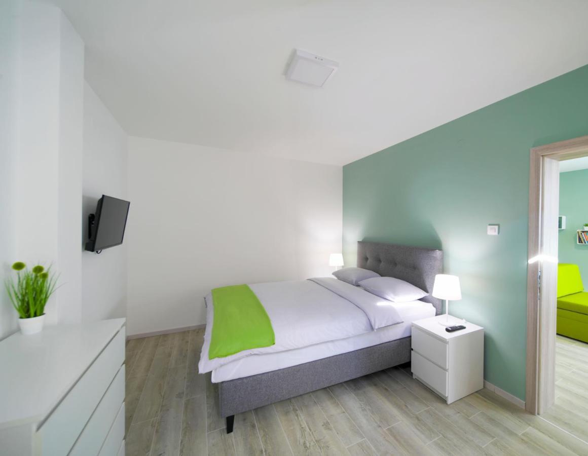 Live & Sleep Apartment Novi Sad Bagian luar foto